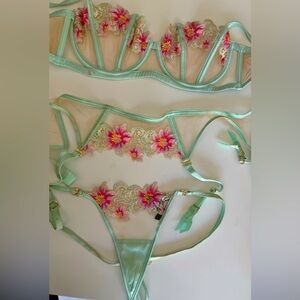 Honey Birdette bundle reserved